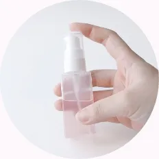 容器に材料を入れます。